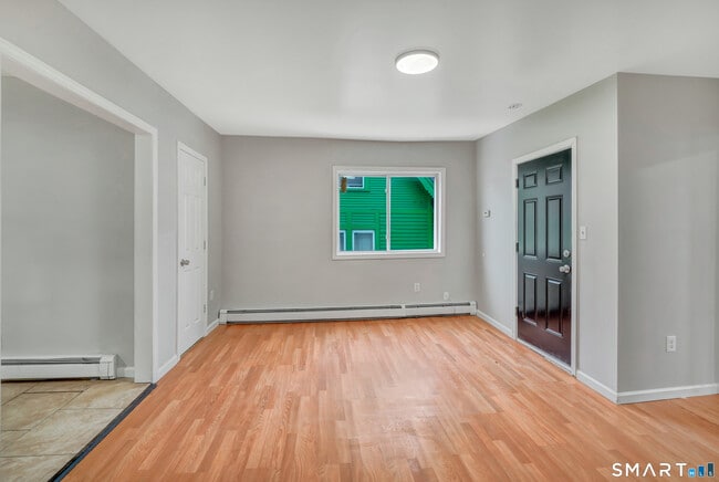 124 Central Ave in Waterbury, CT - Building Photo - Building Photo