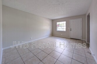 2873 Yellow Pine Ct in Jacksonville, FL - Building Photo - Building Photo