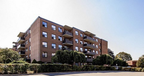 1700 Victoria Park Avenue in Toronto, ON - Building Photo