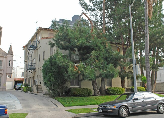 654 S Burnside Ave in Los Angeles, CA - Building Photo - Building Photo