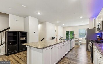 45455 Concord Wy in California, MD - Building Photo - Building Photo