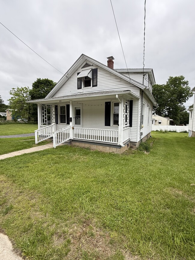 property at 231 Mansfield Ave