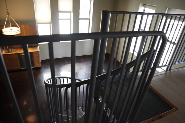 110 N 3rd St, Unit #711 in Columbus, OH - Foto de edificio - Building Photo