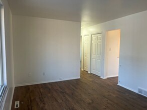 27 Lansing St in Aurora, CO - Building Photo - Building Photo