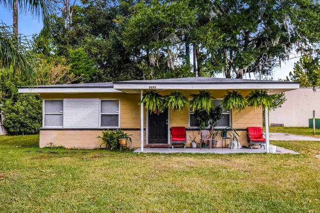 property at 5573 Windermere Dr