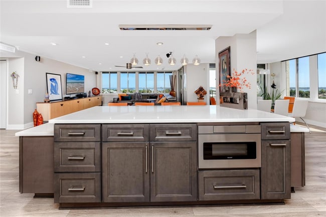 736 Island Way in Clearwater, FL - Building Photo - Building Photo