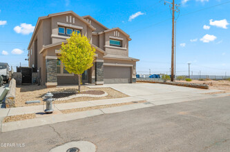 380 Canyon Vista Dr in Horizon City, TX - Building Photo - Building Photo