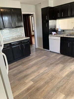 106 Madison St in Chicopee, MA - Building Photo