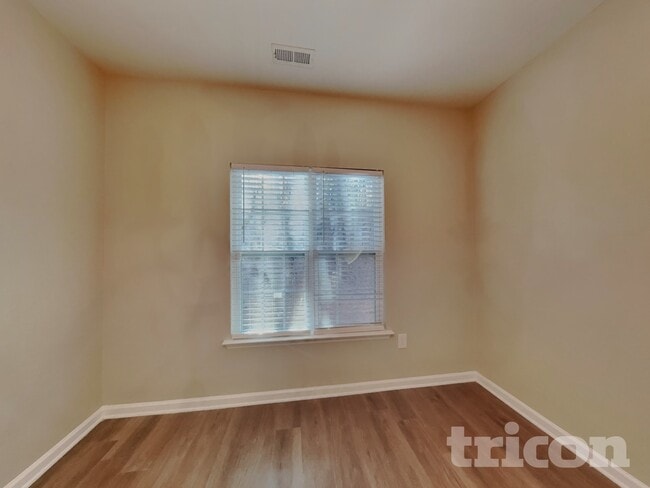 633 Prickly Pear Dr, Unit 415-25 in Fuquay Varina, NC - Building Photo - Building Photo