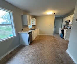 850 NE Acc Rd in Mount Vernon, TX - Building Photo - Building Photo