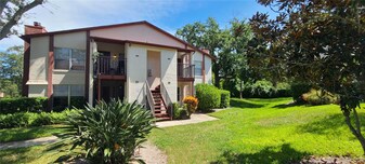 3455 Countryside Blvd, Unit 96 in Clearwater, FL - Building Photo