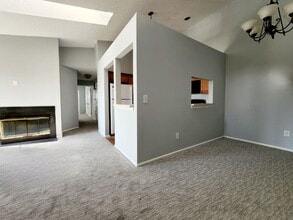 980 Juniper Way in Mahwah, NJ - Building Photo - Building Photo