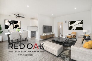 1051 N Ogden Dr in West Hollywood, CA - Building Photo