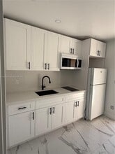 9824 SW 26th Terrace in Miami, FL - Building Photo - Building Photo