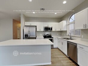 3689 E Sundance Ave in Gilbert, AZ - Foto de edificio - Building Photo