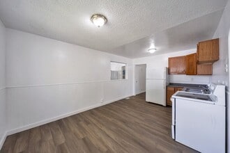 4828 S 4380 W in Salt Lake City, UT - Building Photo - Building Photo