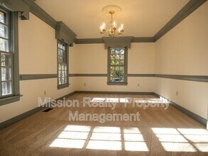 7580 Rockfalls Dr in Richmond, VA - Foto de edificio - Building Photo