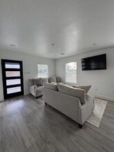 7401 Anzac St in Houston, TX - Building Photo - Building Photo