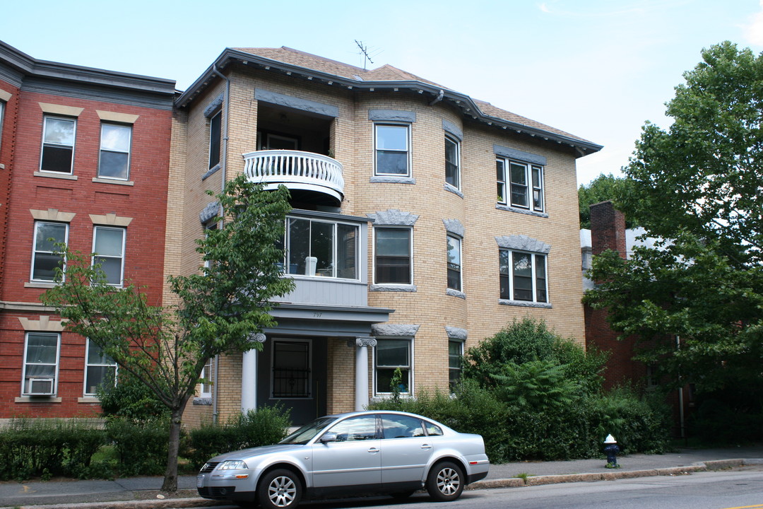 797 Washington St in Brookline, MA - Building Photo