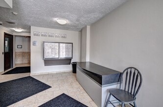Dawson Road Apartments in Guelph, ON - Building Photo - Building Photo
