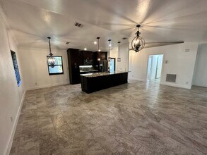 4266 Island Cir in Ft. Myers, FL - Building Photo - Building Photo