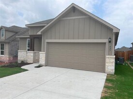 427 Tree Nut Lp in Buda, TX - Building Photo