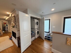 3 Village St, Unit 2 in Somerville, MA - Building Photo - Building Photo