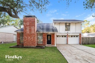 15310 Meadow Village Dr in Houston, TX - Building Photo