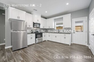 3304 Whetstone Ave, Unit 2 in Edinburg, TX - Building Photo - Building Photo