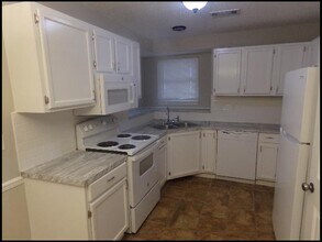 12415 Goldleaf Dr in Little Rock, AR - Building Photo - Building Photo