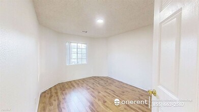 11505 Hatteras St in Los Angeles, CA - Building Photo - Building Photo