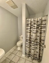 1750 Morales St in Corpus Christi, TX - Building Photo - Building Photo
