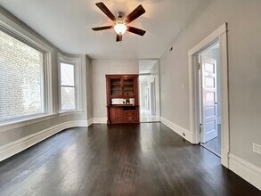 2615 W Potomac Ave-Unit -1 in Chicago, IL - Building Photo - Building Photo