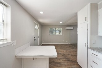 200 SW 6th Ave in Mineral Wells, TX - Building Photo - Building Photo