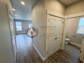 1329-1331 Oppek St NE in Keizer, OR - Building Photo - Building Photo