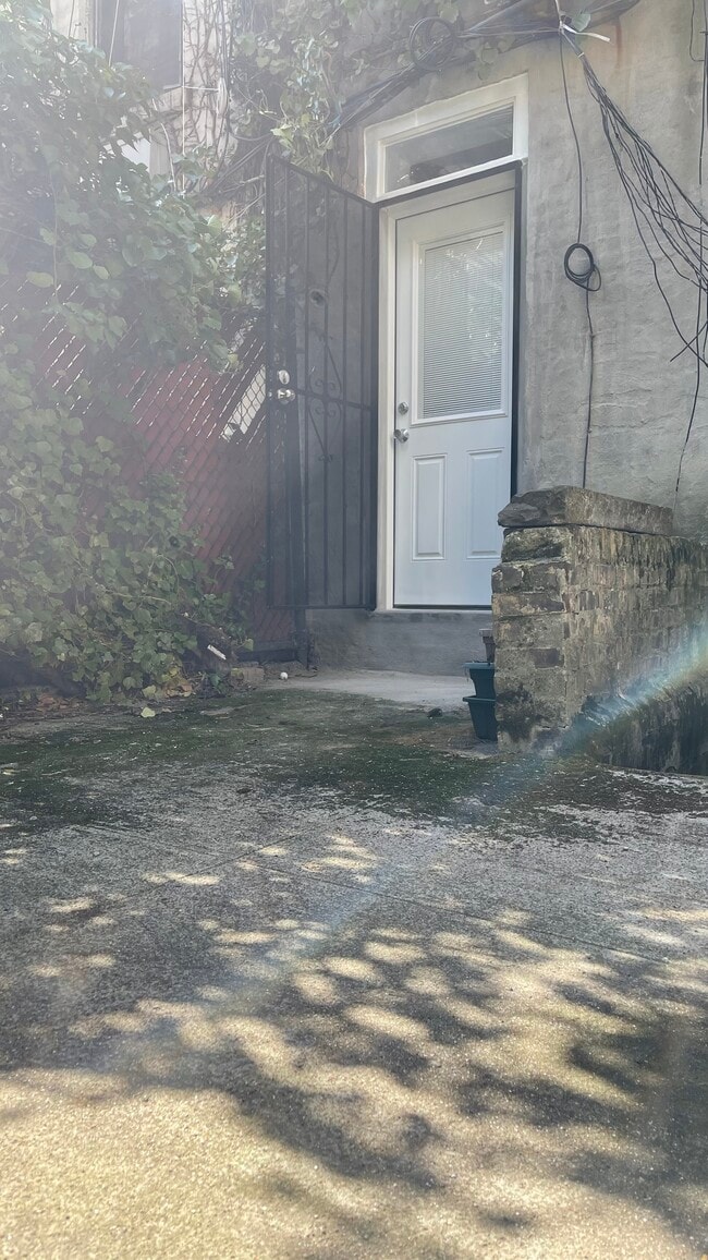 215 E 88th St, Unit 1D in New York, NY - Foto de edificio - Building Photo