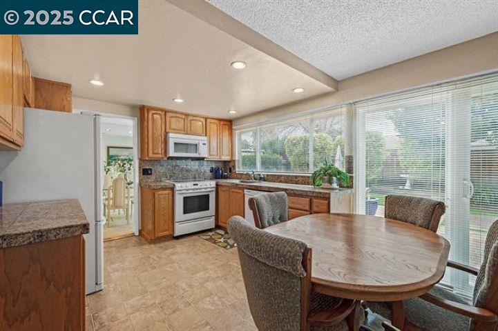 576 Emerald St in Livermore, CA - Building Photo