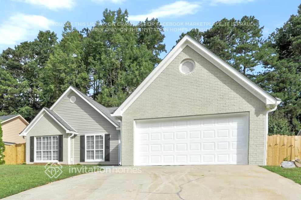 450 Paris Dr in Lawrenceville, GA - Building Photo