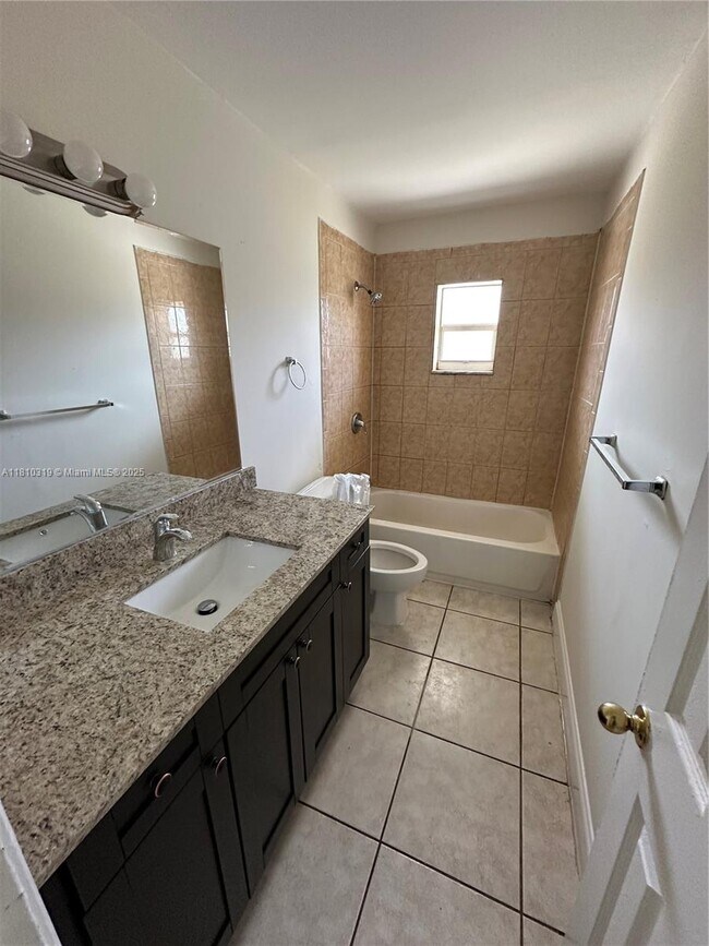 5413 NW 24th St in Lauderhill, FL - Building Photo - Building Photo