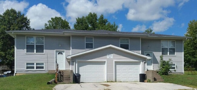 property at 501 W Mauller Rd
