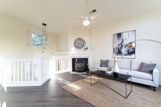 1325 Estaban Ct in Davis, CA - Building Photo - Building Photo