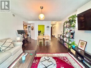 263 Wellington St W in Toronto, ON - Building Photo - Building Photo