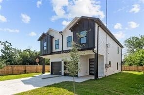 969 Reverend B J Lewis Dr in Houston, TX - Building Photo
