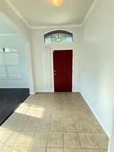 8315 Summerset Dr in Dallas, TX - Building Photo - Building Photo