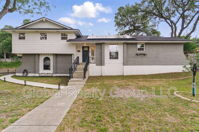 property at 806 Sugar Pine Dr