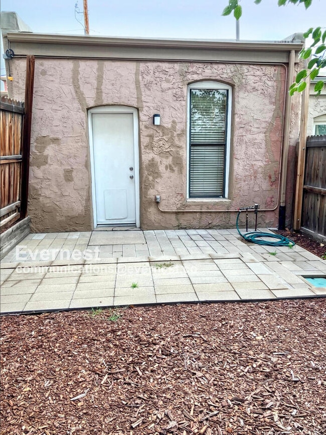 2538 Kensing Ct in Denver, CO - Building Photo - Building Photo