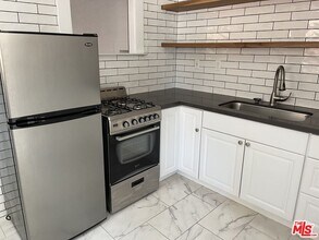 1307 Innes Pl in Los Angeles, CA - Building Photo - Building Photo