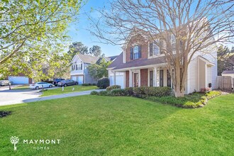 208 Whixley Ln in Lexington, SC - Foto de edificio - Building Photo