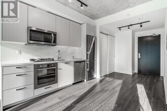 55 Ontario St in Toronto, ON - Building Photo - Building Photo