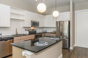 Bandera at Preston Hollow in Dallas, TX - Building Photo